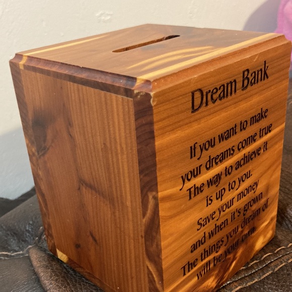 Wooden Piggy Bank Inspiring - Picture 2 of 2